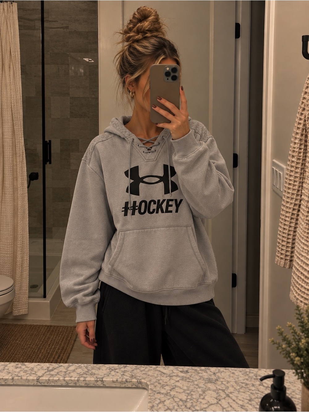 Under Armour Hockey Lace-Up Hoodie